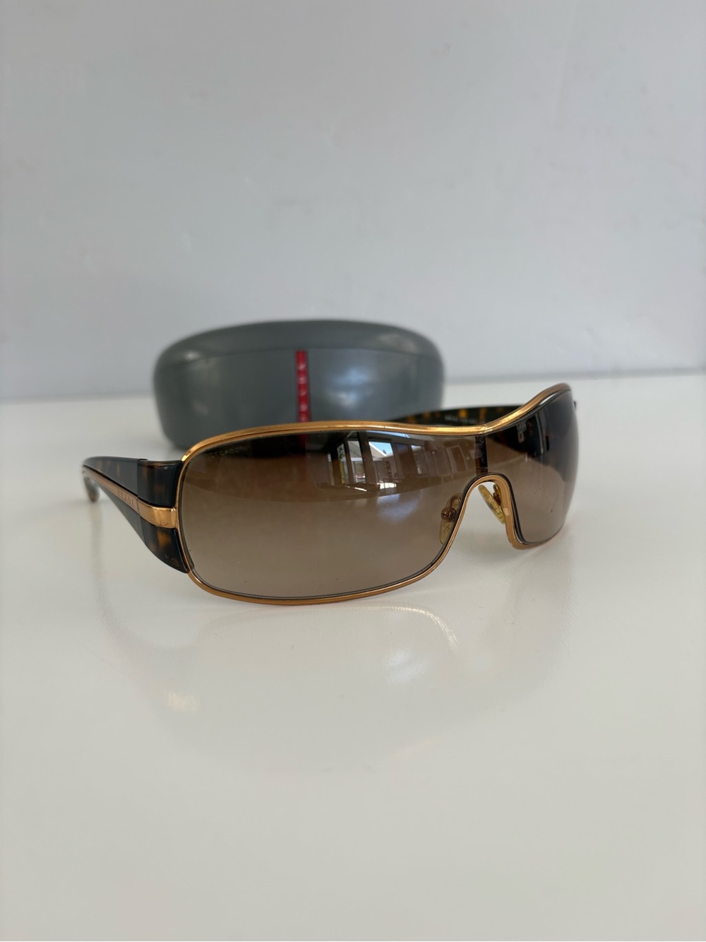 Auth VTG PRADA Sunglasses SPR 611